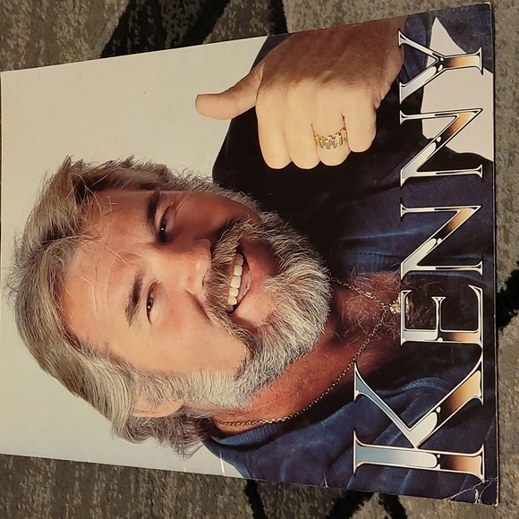 1980 Kenny Rogers tour program book Price Firm - Picture 3 of 14